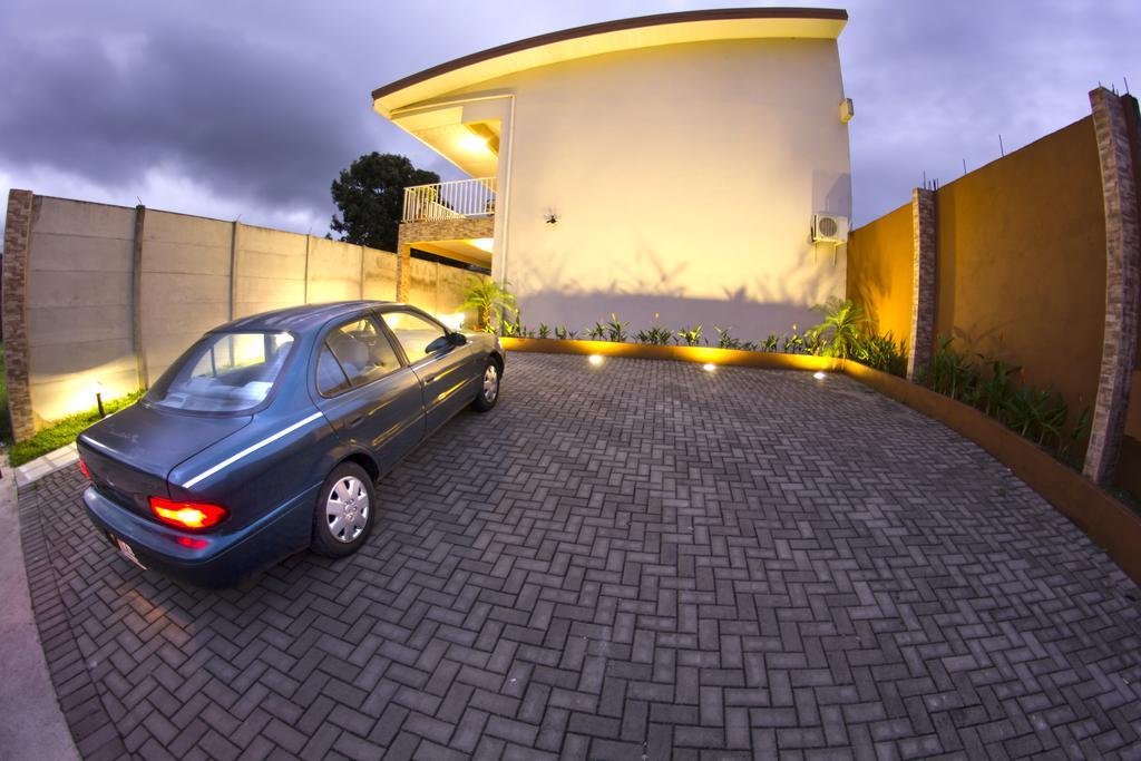 Apartamentos Valle Del Volcan La Fortuna Exterior photo